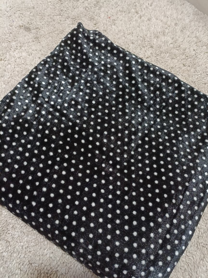 Velvet in Polka suit