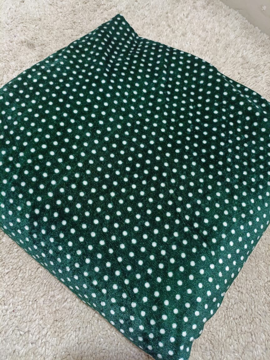 Velvet in Polka suit