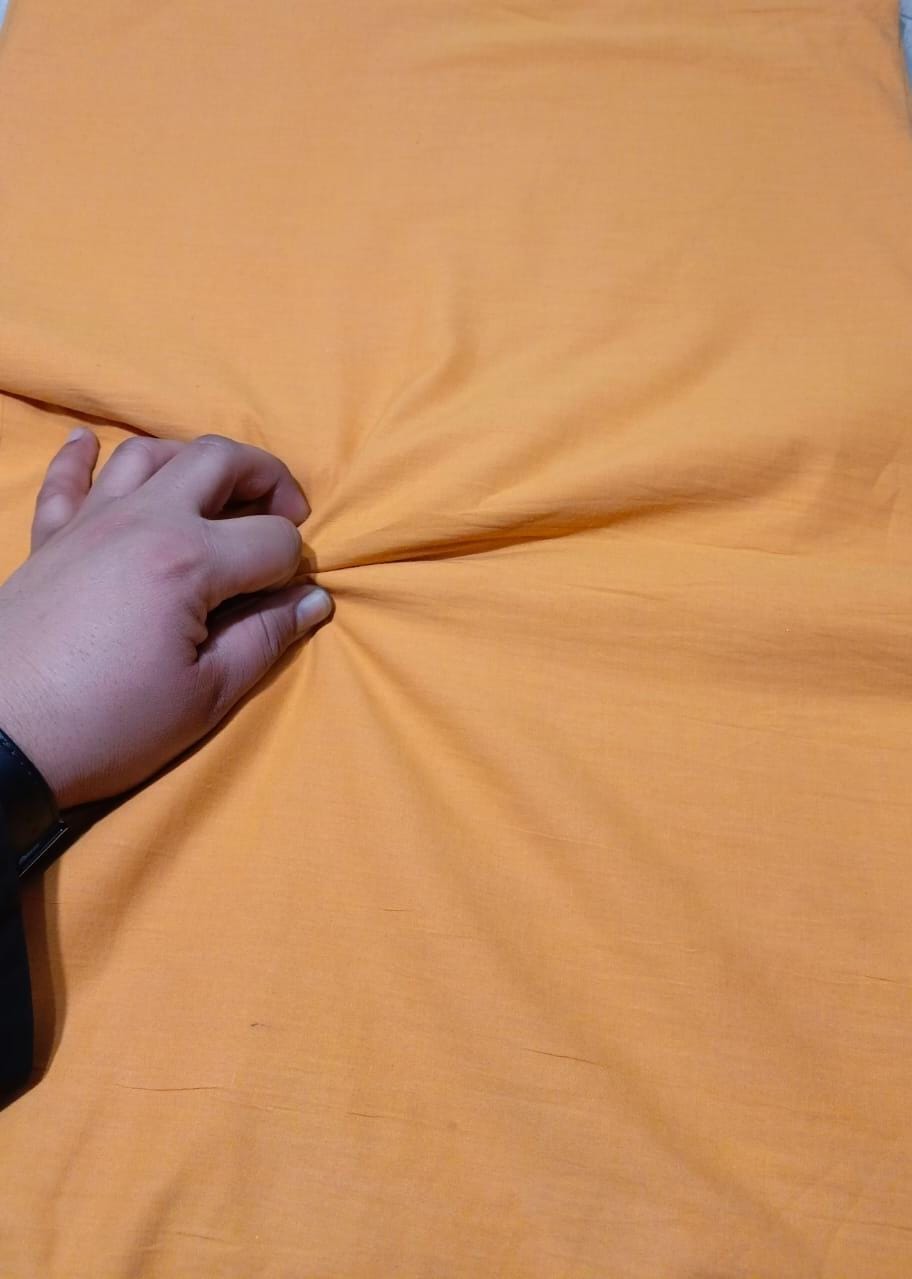 Bareeza Plain Lawn Unstitched Suit – Premium Soft Fabric for Summer Wear